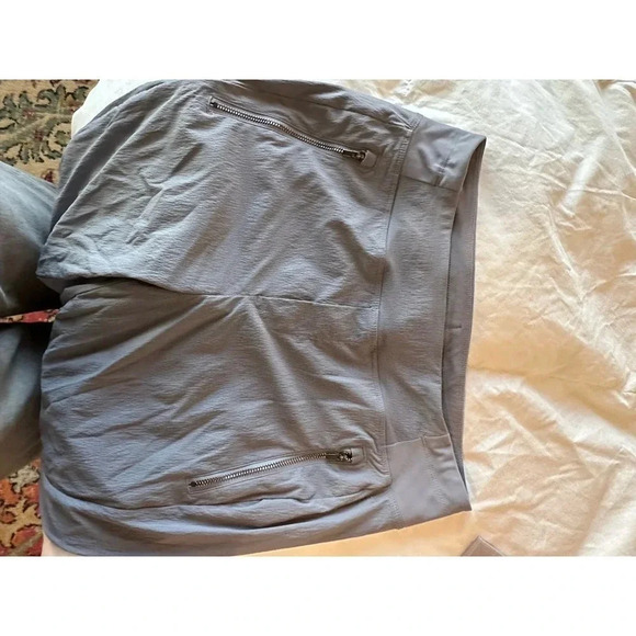 Athleta Women's Gray Straight Leg Zipper Pocket High Rise Ankle Pant Size 4 - Picture 4 of 10